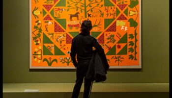 سجلات Needlecraft: قصص تقنيات الوشم المتقدمة