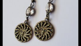 التعويذات السماوية ابحث عن المشاهير على أقراطنا المستوحاة من الأجرام السماوية 3 سحر سماوي: ابحث عن النجوم في أقراطنا المستوحاة من الأجرام السماوية