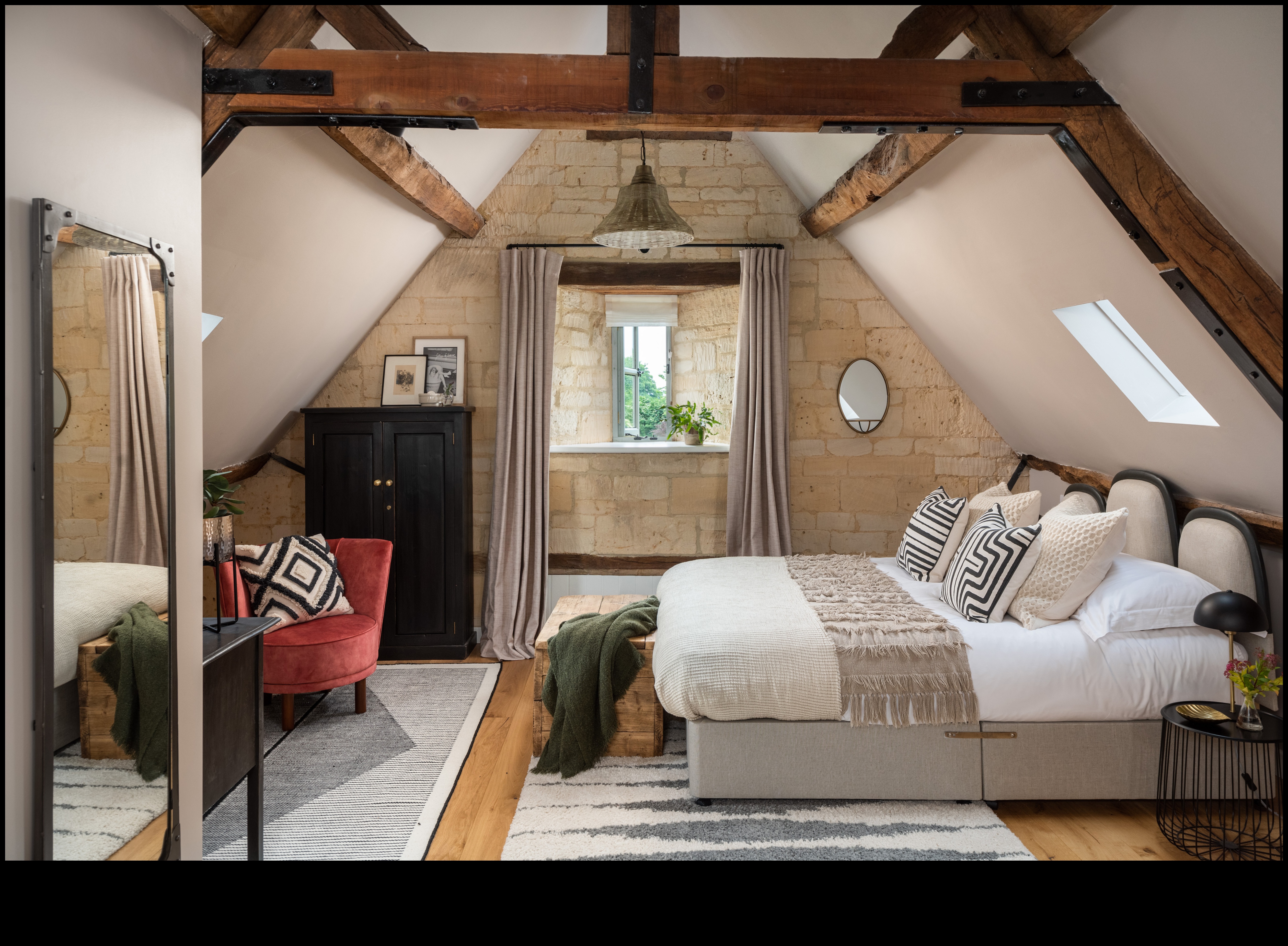 ديكور غرفة نوم مريح 10 نصائح لمساحة مريحة وجذابة 2 7 أفكار ديكور لا غنى عنها لغرفة نوم مريحة وجذابة