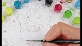 أرقام بالحبر: صياغة القصص على لوحاتك القماشية الأنيقة