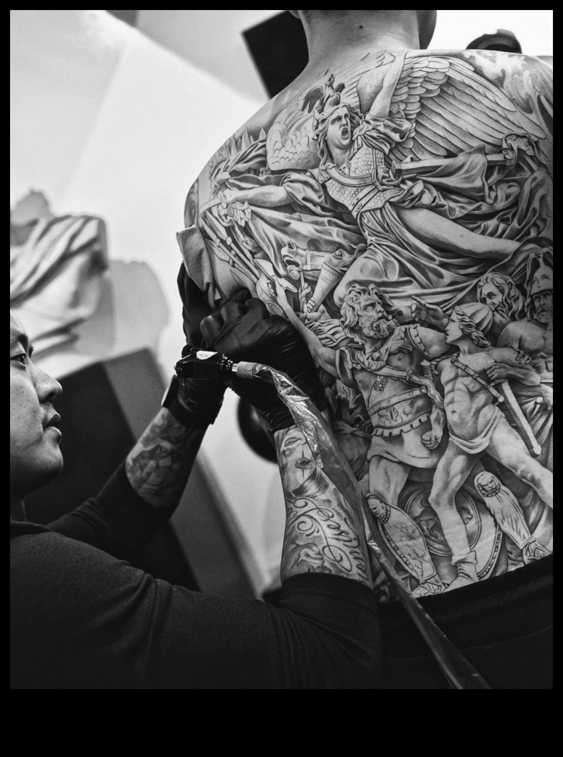 نهضة الوشم: استكشاف العالم الديناميكي للفن المحبر