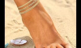 أناقة شاطئ البحر: زيّن كاحلك بالخلخال الشاطئي