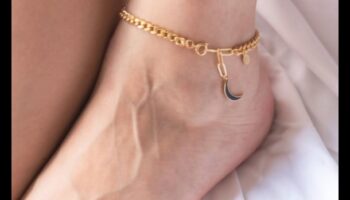 روابط لامعة: اربطي أسلوبك مع بريق سحر الخلخال