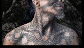 الإرث على الجلد: إعادة اكتشاف فن الوشم التقليدي